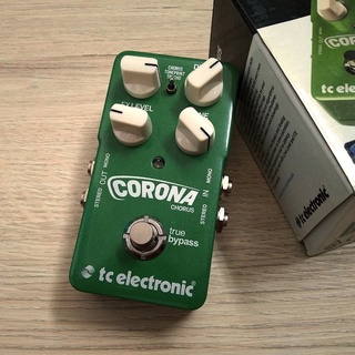 TC Electronic Corona Chorus สินค้ามือสอง สภาพ 80% ใช้งานได้ปกติ มีกล่อง