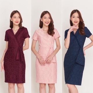 WD Classy Middle Dress