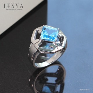 LenYa แหวนโทแพซ เงินแท้925 ชุบทองขาว ประดับเด่นด้วยพลอยสวิตซ์ บลู โทแพซ ( Swiss Blue Topaz ) รูปทรงสี่เหลี่ยม ดู โดเด่น