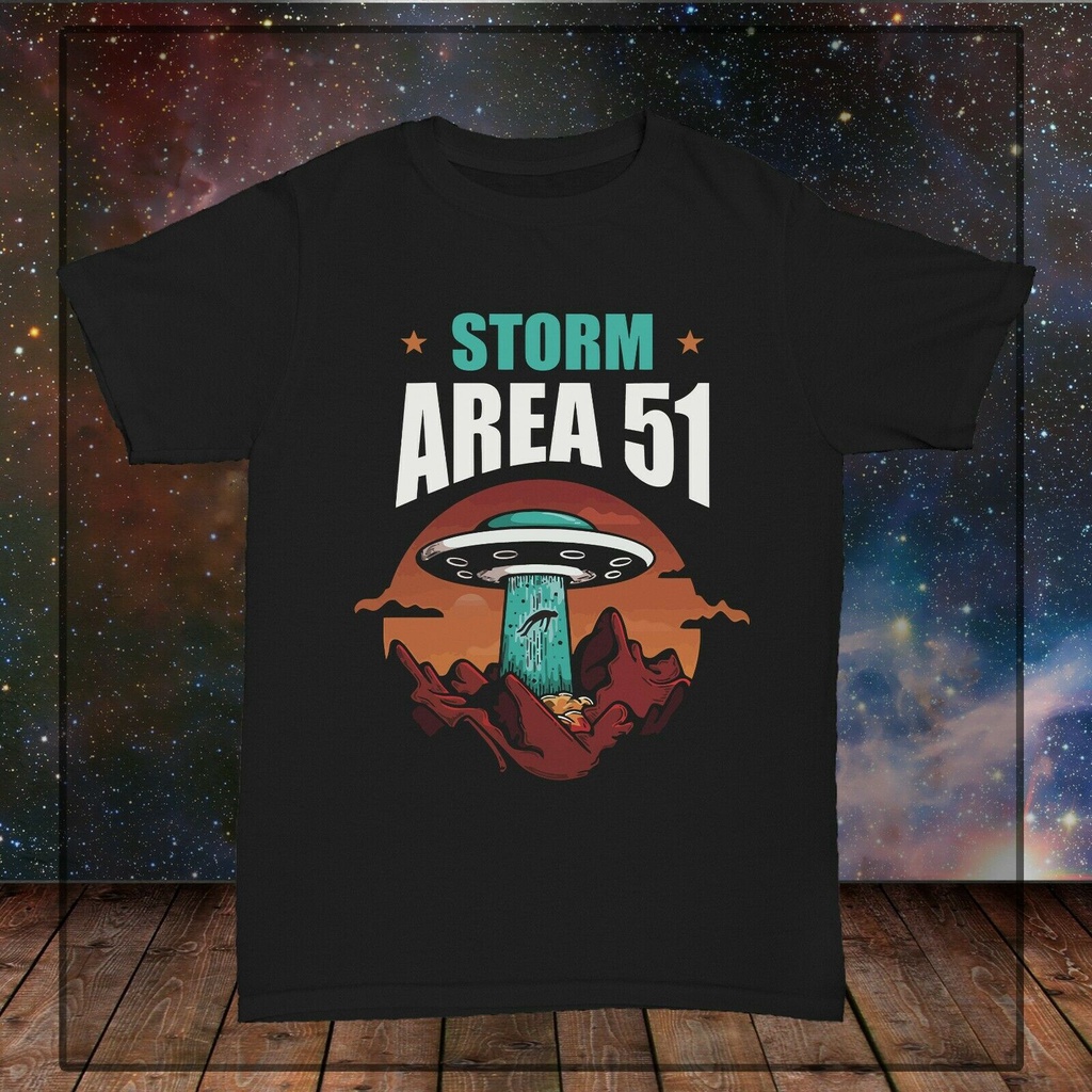 Storm Area 51 Space Graphic เสื้อยืดสีดําแฟชั่นยอดนิยม