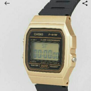 Casio silicone สีดำ/ทอง (พรีอังกฤษ)