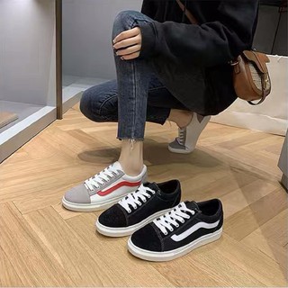 รองเท้าผ้าใบสีดำและสีขาว รองเท้าผู้หญิง รองเท้าแฟชั่น  Shoes vans, mens canvas sneakers NO.302