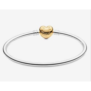 (พร้อมส่ง)*New*Pandora Moments Heart Clasp Bangle Size 21