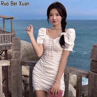 Ruo Bei Xuan เสื้อผ้าผู้หญิง เดรสสายเดี่ยวคอวีแขนพัฟจีบสไตล์เกาหลีสไตล์ฝรั่งเศส