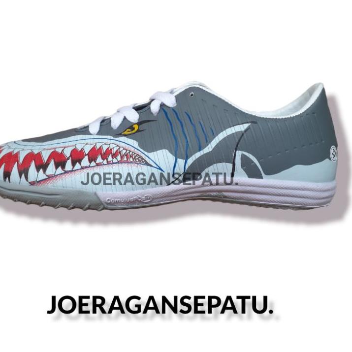 มาถึง.. รองเท้า ORTUS FUTSAL รองเท้า ORTUS HIU REQUIN FUTSAL รองเท้า