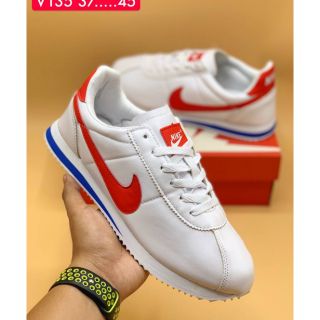 รองเท้าผ้าใบNike ราคา 399 บาทพร้อมกล่อง