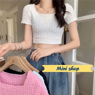 Mini shop🌸พร้อมส่ง🌸  (7288) เสื้อครอปไหมพรมแขนสั้น เบาหยักๆน่ารักคิ้วมาก -C