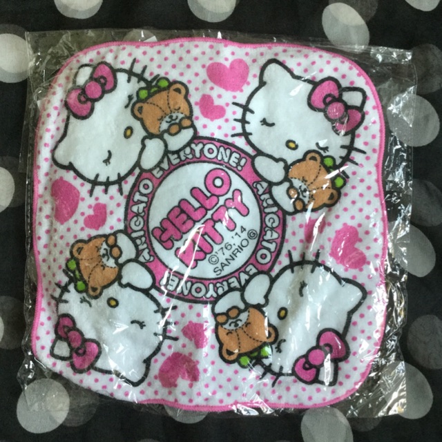Sanrio ผ้าเช็ดหน้า Hello Kitty ของแท้จากญี่ปุ่น