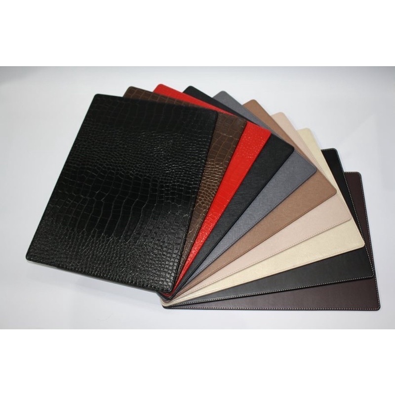 รองจานหนัง แผ่นรองจาน แผ่นรองจานหนัง แบบแข็งขนาด30x42cm By Dee leather shop
