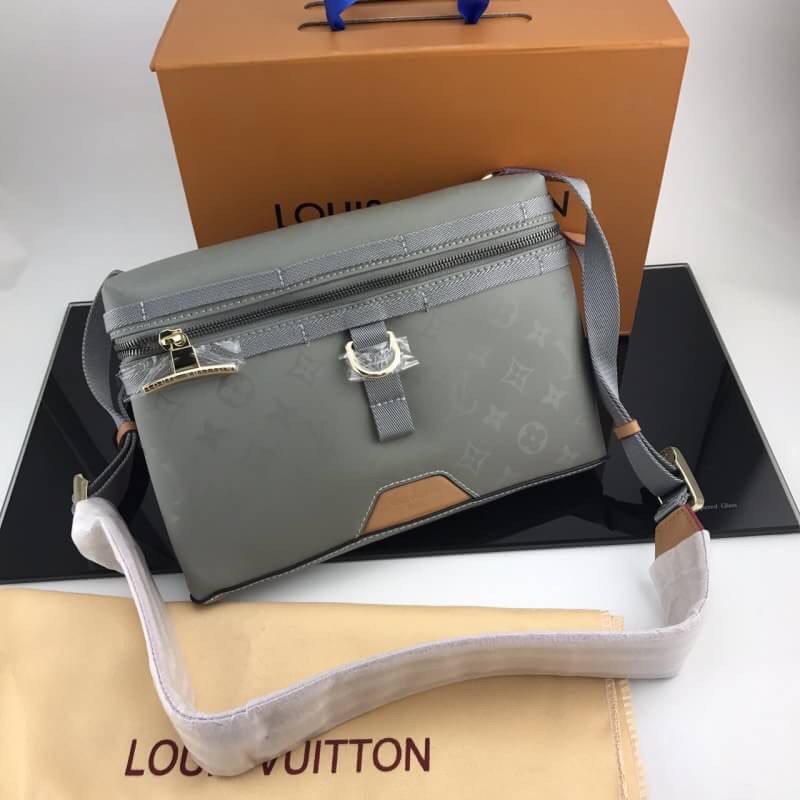 Louis Vuitton Messenger PM Crossbody Bag Monogram Titanium Shoulder M43889  New