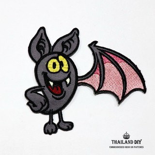 [ ตัวรีดติดเสื้อ ลายค้างคาว ผีดูดเลือด ตลก ] Vampire Bat Patch งานปัก DIY ตัวรีด อาร์ม ติดเสื้อ กางเกง หมวก ยีนส์ แนวๆ