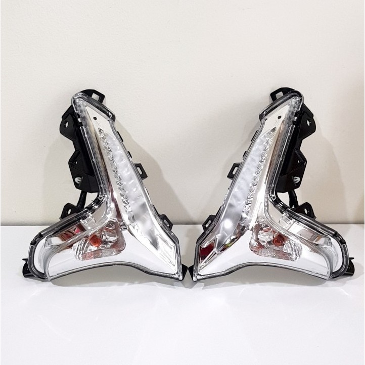 ไฟเลี้ยวหน้า WAVE 125I 2018-2022 ไฟหน้า LED เลนส์ไฟเลี้ยวสีใส ชุดไฟเลี้ยวหน้า HMA FRONT WINKER  UK