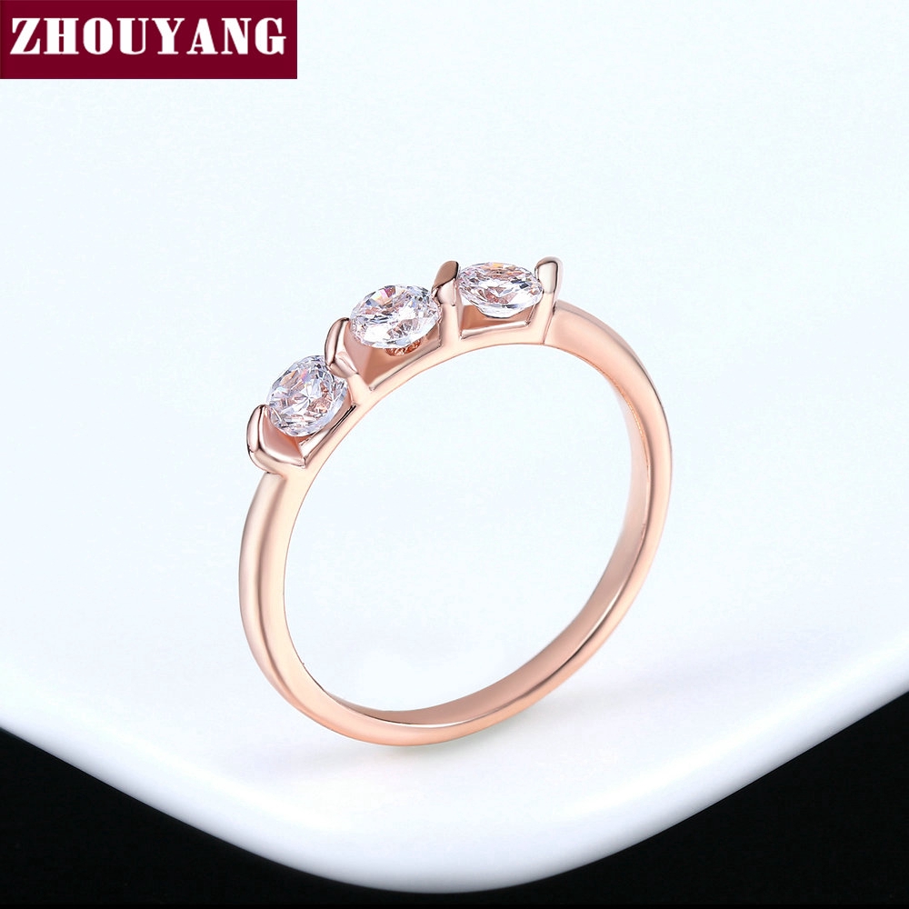 ZHOUYAN ง่าย หมั้นแหวนแต่งงานสำหรับผู้หญิงคลาสสิก CZ ออสเตรียคริสตัล กุหลาบทอง สีขาวสีทองเครื่องประดับแฟชั่นคู่รักแหวน R067