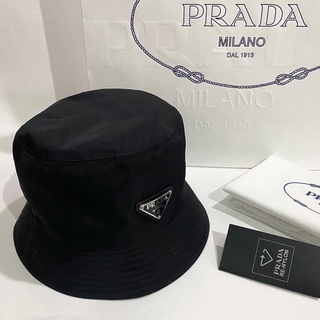 ❌ขายแล้ว❌ Used Prada bucket hat Re-Nylon Y20 (Size L) แท้ 100% (ไม่แท้ยินดีคืนเงิน)