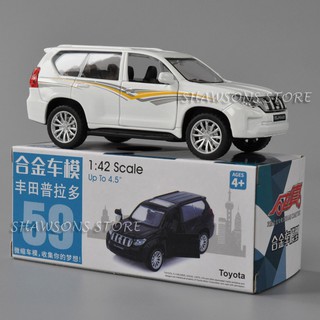 โมเดลรถยนต์โลหะ สเกล 1:42 ของเล่นสําหรับเด็ก Toyota Prado SUV