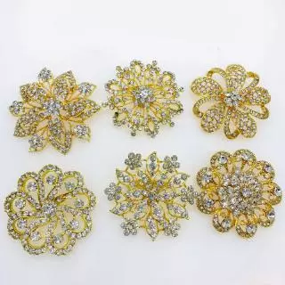 Vintage Jewelry เข็มกลัด 6cm ลายดอกไม้ แฟชั่น คลาสสิก เข็มกลัดเพชร ดอกไม้ สิทอง 1pcs