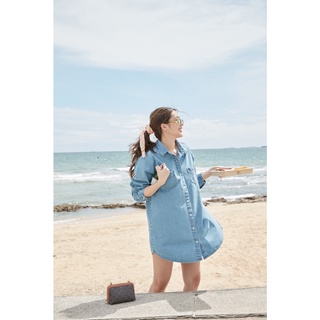 [โค้ด EQJPC4]  Sis Peaches oversized shirt  เสื้อเชิ๊ตยีนส แขนยาว์ ทรงโอเวอร์ไซส์