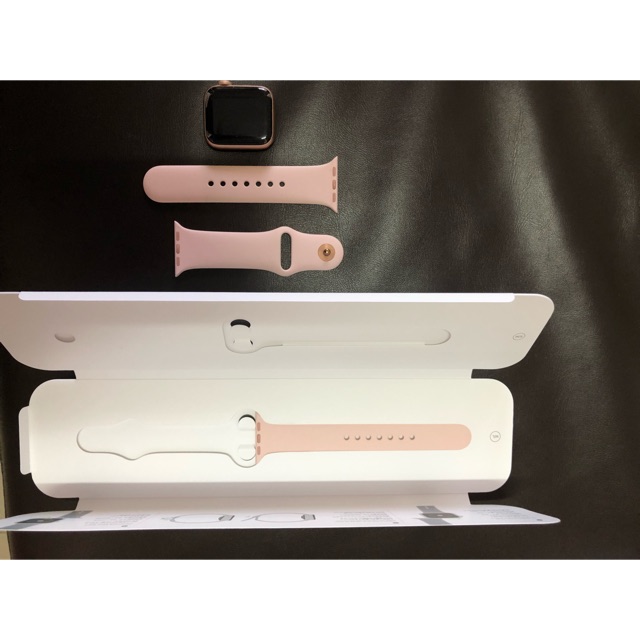 Apple Watch Apple watch series 4 GPS+Cellular 40 mm Gold Aluminium Case Witl
