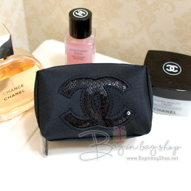 CHANEL Beaute VIP Gift Mini Coin Bag Cosmetic Pouch กระเป๋าเครื่องสำอางค์ขนาดเล็ก จาก เคาท์เตอร์ CHANEL Beaute