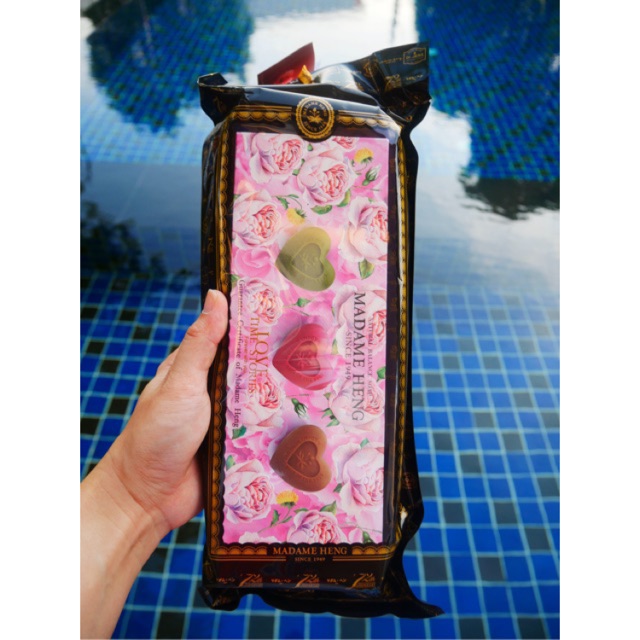 120กรัม 3ก้อน สบู่แคร์สปารูปหัวใจ the value of love set มาดามเฮง madame heng natural balance care spa