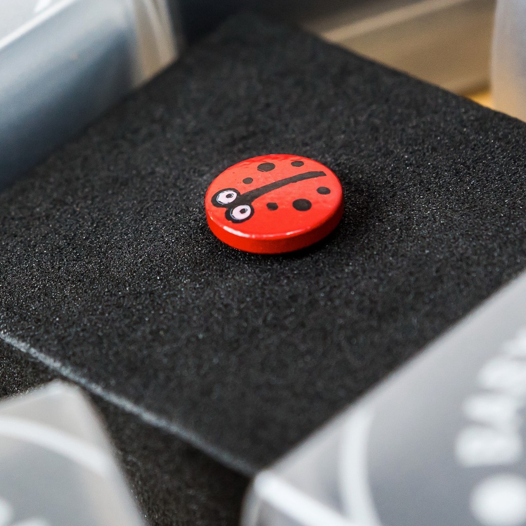 ปุ่มชัตเตอร์ Soft Shutter Release Button รุ่น เต่าทอง สีแดง