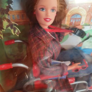 Mattel 1998 Barbie #20202 Becky School Photographer Doll Wheelchair camera **กล่องไม่สวย**