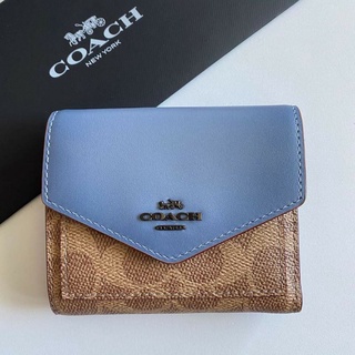 กระเป๋าสตางค์CoachงานshopSignature coated canvas and refined calf leatherSeven credit card slots✅4 1/4" (L) x 3 3/4" (H)