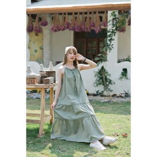 Olive Green Dress เดรสแขนกุดชายทะเล