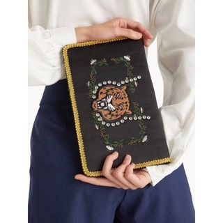 Pomelo Tiger Print Embroidered Clutch - Black คลัช