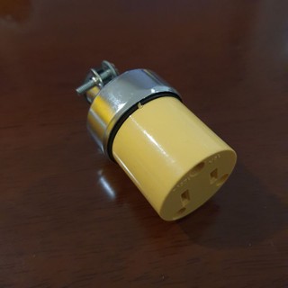 ปลั๊กพ่วง ปลั๊กเสียบต่อสาย ตัวเมีย ด้ามเหล็ก 2รู 15A 125V อย่างดี **ร้านไฟฟ้าเลิกกิจการ**