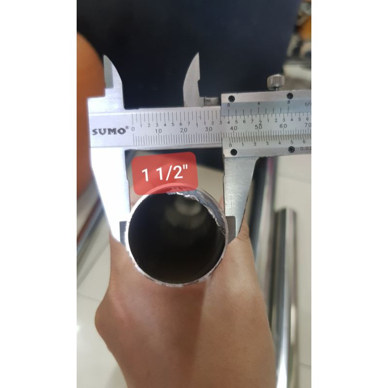 ท่อสแตนเลส 1 1/2"หนา 1.2 มิล(ความหนา-15%จากโรงงาน) แบ่งขาย เกรด 304