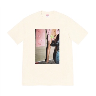 ใหม่พร้อมส่ง ของแท้ เสื้อยืด Supreme SS22 Model Tee Natural