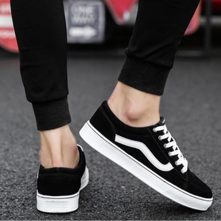 Taurus♉รองเท้าผ้าใบทรงVans เท่ สุดฮิต รองเท้าผ้าใบส้นแบนสีดำ รองเท้าวัลคาไนซ์พื้นนุ่ม รองเท้าแฟชั่น