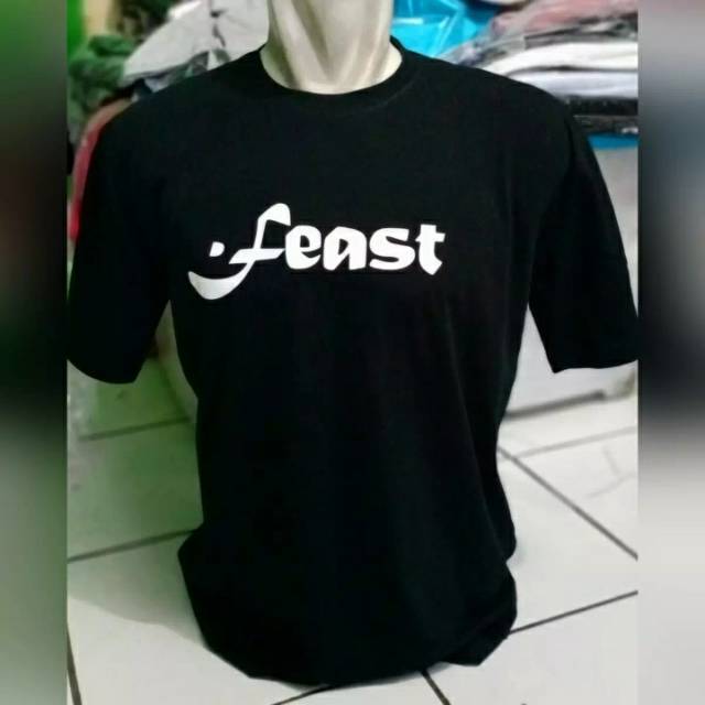เสื้อยืด Feast******