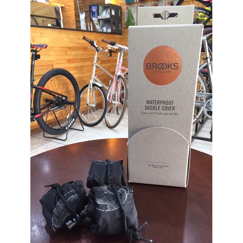 BROOKS: ผ้าคลุมเบาะกันฝน อาน BROOKS WATERPROOF SADDLE COVER