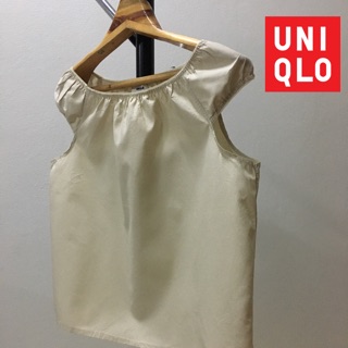 เสื้อ UNIQLO แท้💯 (size M)