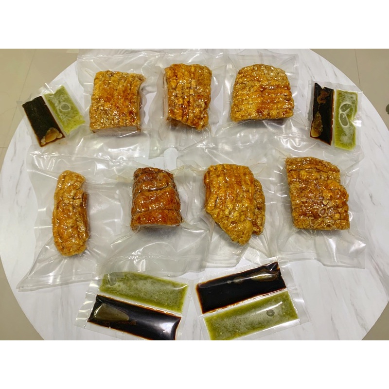 หมูกรอบ เนื้อฉ่ำ คีโตทานได้ ทอดน้ำมันหมู ไหว้ตรุษจีน ไหว้เจ้า แพ็คสูญญากาศ ไม่ใส่สารกันบูด ฟรี2น้ำจิ้ม - รูปที่ 3