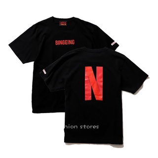 แฟชั่น Beams x Netflix Netflix Netflix joint model crazy chase เสื้อยืดแขนสั้น พิมพ์ลายตัวอักษร สําหรับผู้ชาย และผู้หญิง