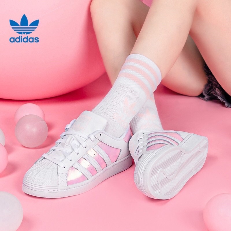 พร้อมส่ฃ adidas superstar ของแท้ 100% pink hologram