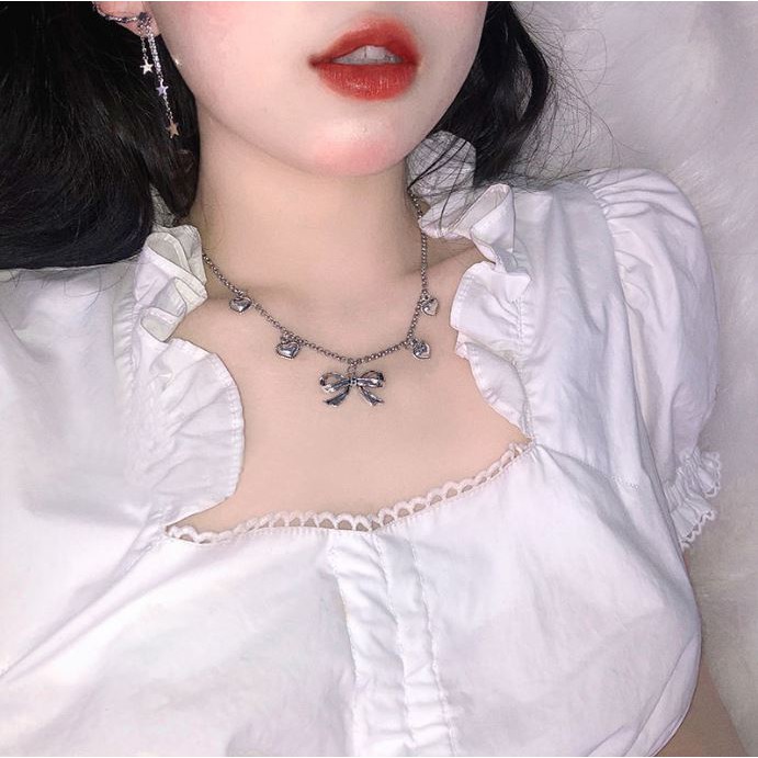 สร้อยห้อยโบว์ และหัวใจ
