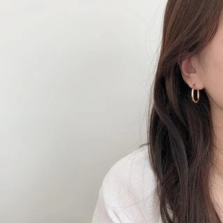 A.piece ต่างหูห่วง [silver 925 post] Oval Hoops
