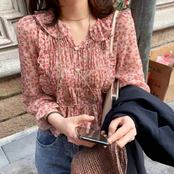 เสื้อผ้าแฟชั่นผู้หญิง เสื้อเชิ๊ตชีฟองลายดอก เสื้อครอปแขนยาวปลายแขนจั้ม B549