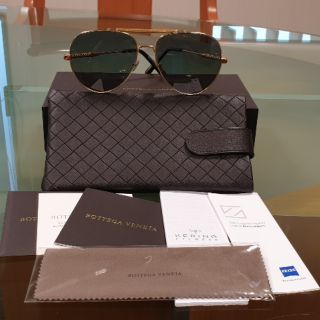 Bottega Veneta - New!! Sunglassess (Lens polarized)