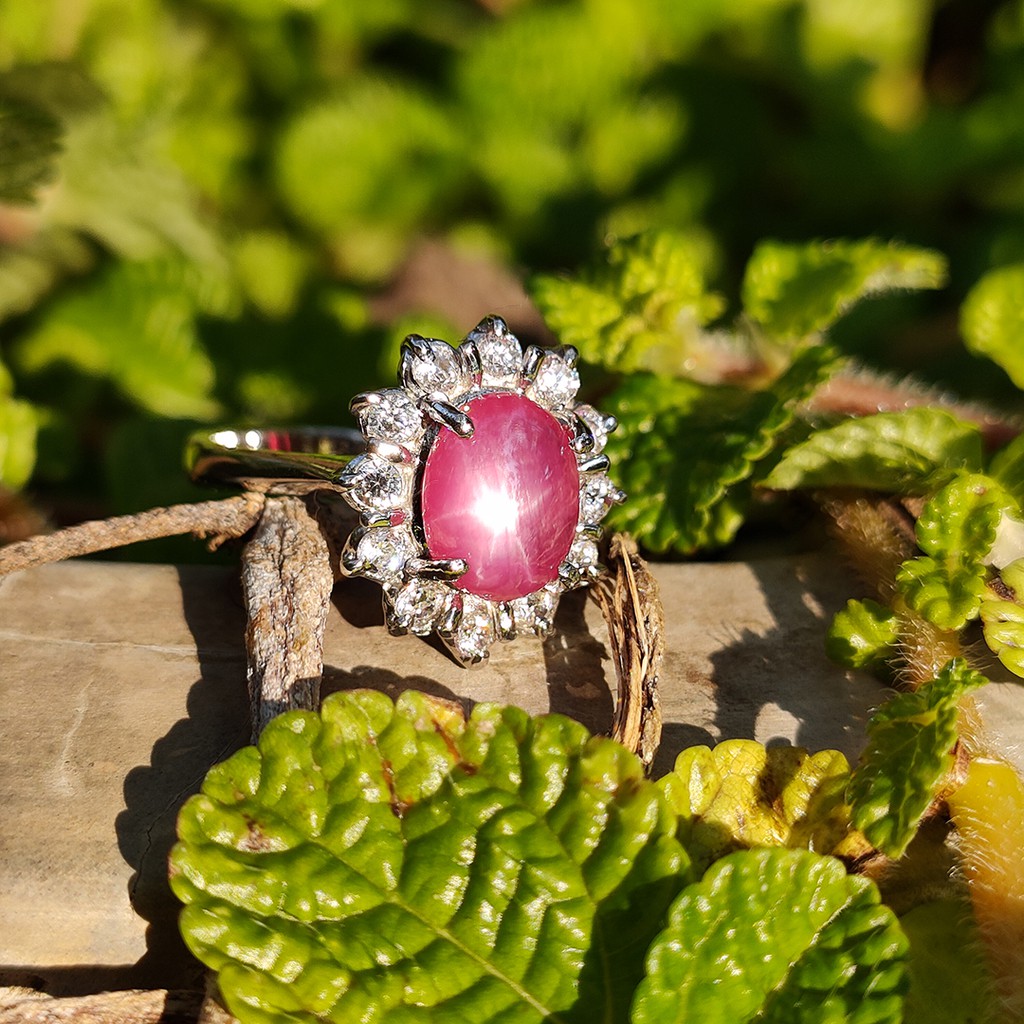 แหวนพลอยสตาร์ทับทิม(Natural Star Ruby) สีชมพูแดงสวยมาก จากบ่อประเทศโมซัมบิก เรือนเงินแท้ 92.5%ไซส์นิ้ว 53 หรือเบอร์ 6.5U