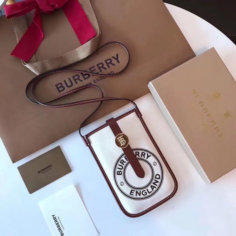 SALE! กระเป๋าสะพาย ใส่มือถือได้ BURBERRY FRAGRANCES CROSSBODY BAG Gift With Purchase Limited Edition
