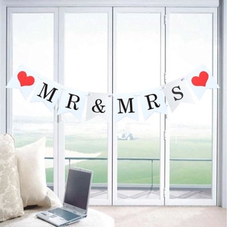 ธงถ่ายพรีเวดดิ้ง MR. ❤ MRS. White Bunting Garland