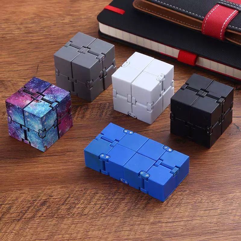 หยิกตลกน่า เกลียวUnlimited Cube ของ Rubik พลิกรูบิค Smelling Cactors ...