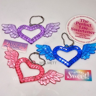 พร้อมส่ง พวงกุญแจหัวใจมีปีก heart keyring