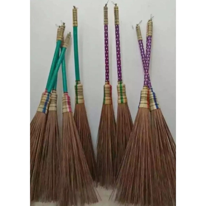 BAMBOO HANDLE GARDEN BROOM/COCONUT BROOM/HANDLE BROOM_STICK BROOM/JUMBO BROOM
