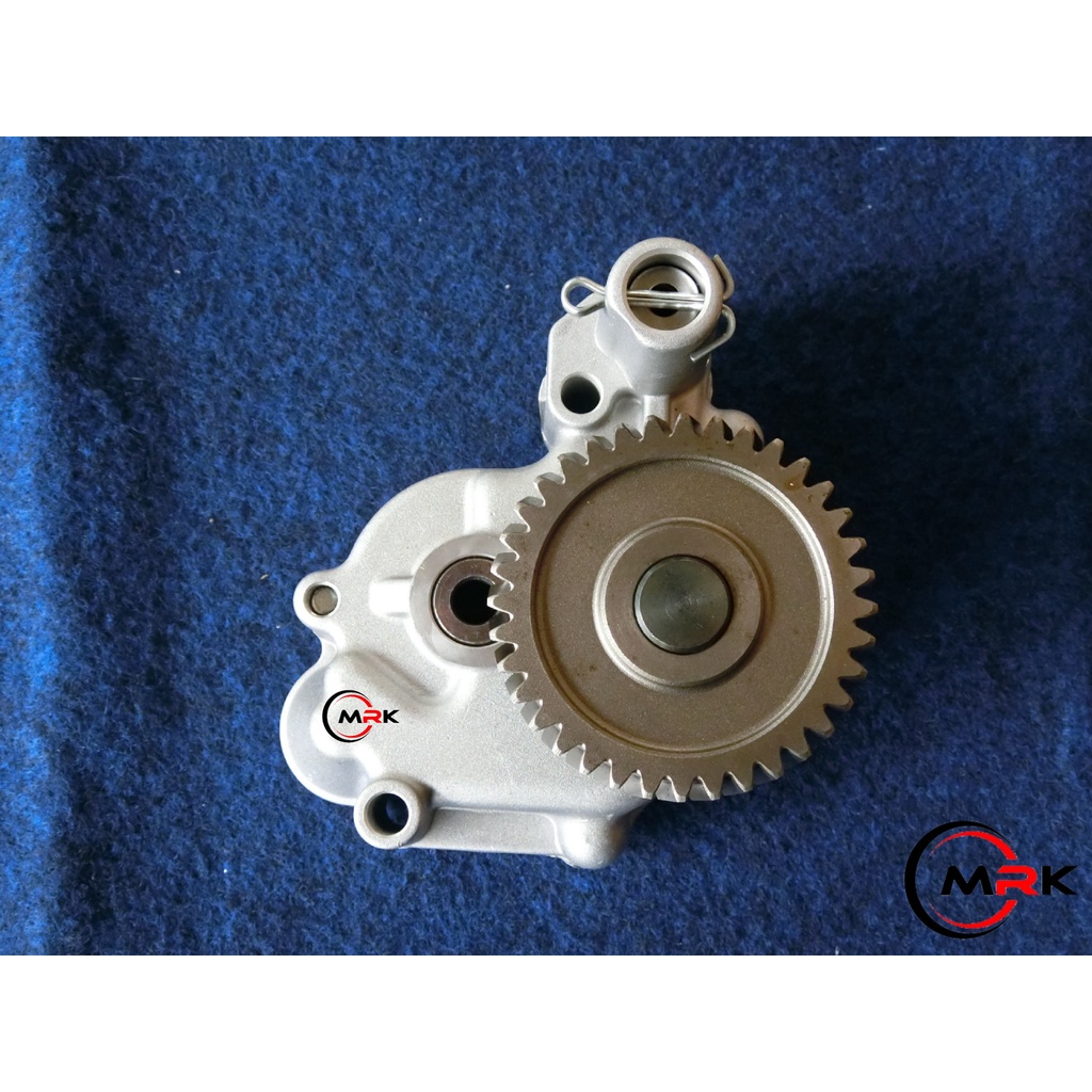 คุณภาพสูงรถบรรทุก Mitsubishi Fuso 6D34 Diesel Engine Oil Presure Pump ใหม่